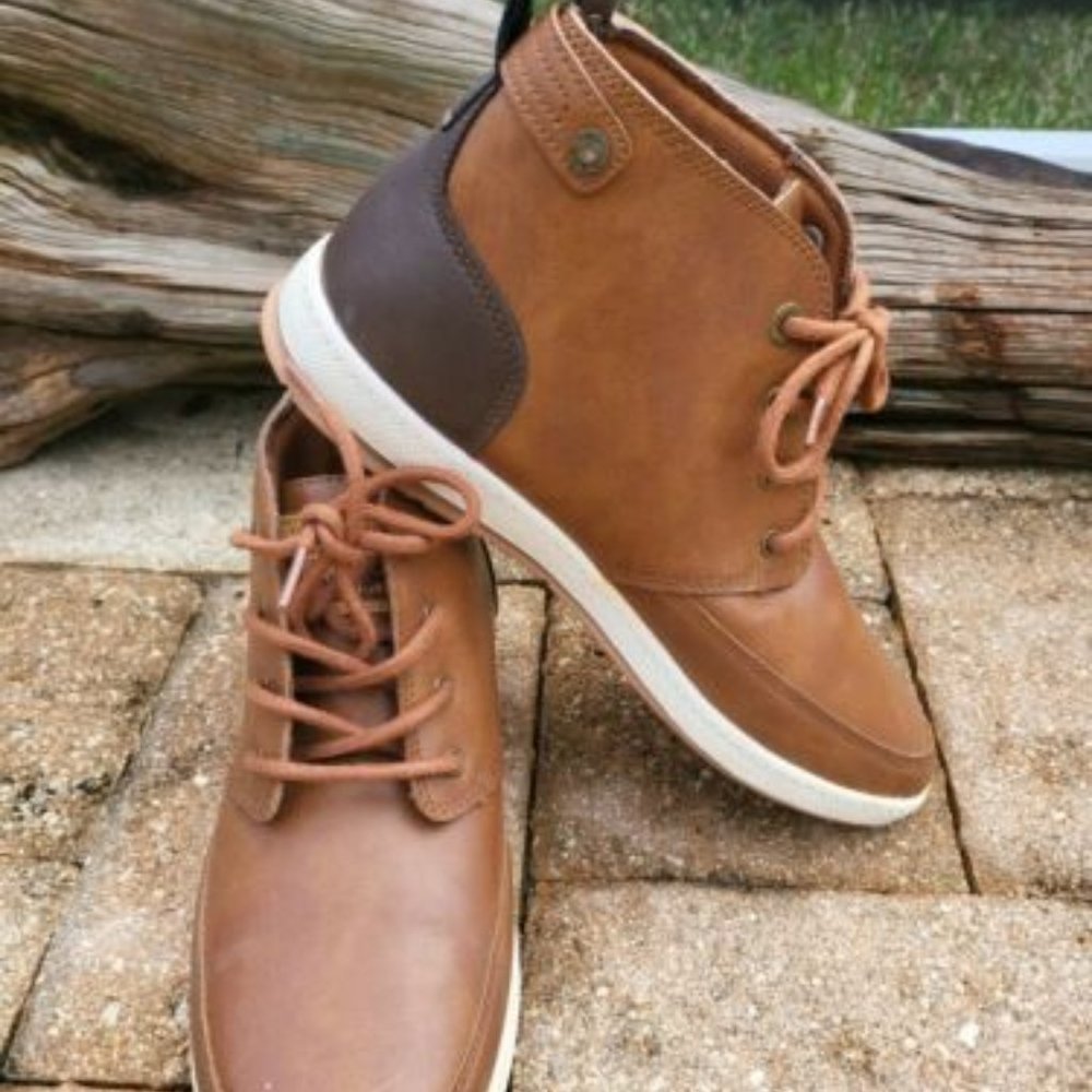 Levi Men's Strauss Brown Chukka Two-Toned Boot/Sneaker Size 8